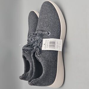 NEW J-Sport Finch Dark Grey Size 11 M  Casual Shoe Sneaker Men's